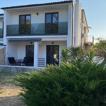 Villa Holiday บานโจเล ภายนอก รูปภาพ