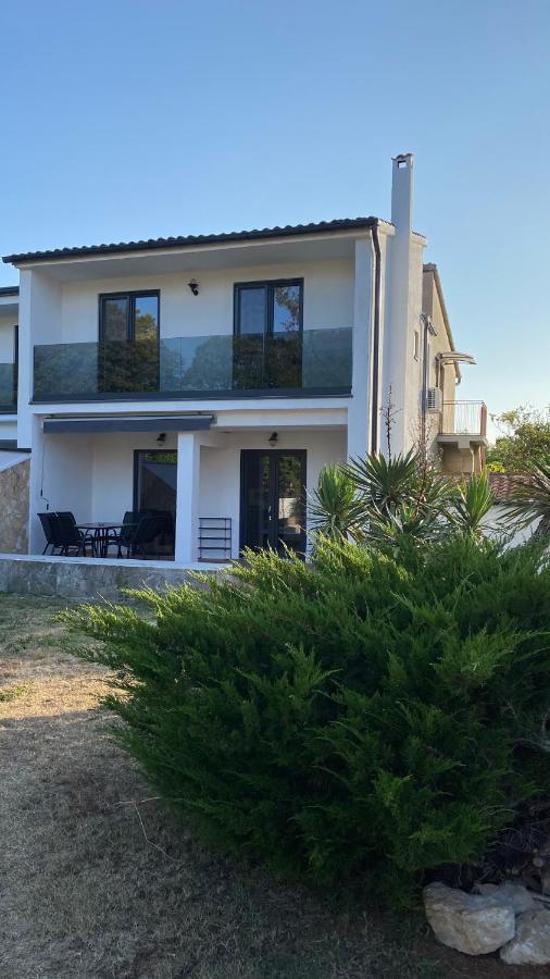 Villa Holiday บานโจเล ภายนอก รูปภาพ